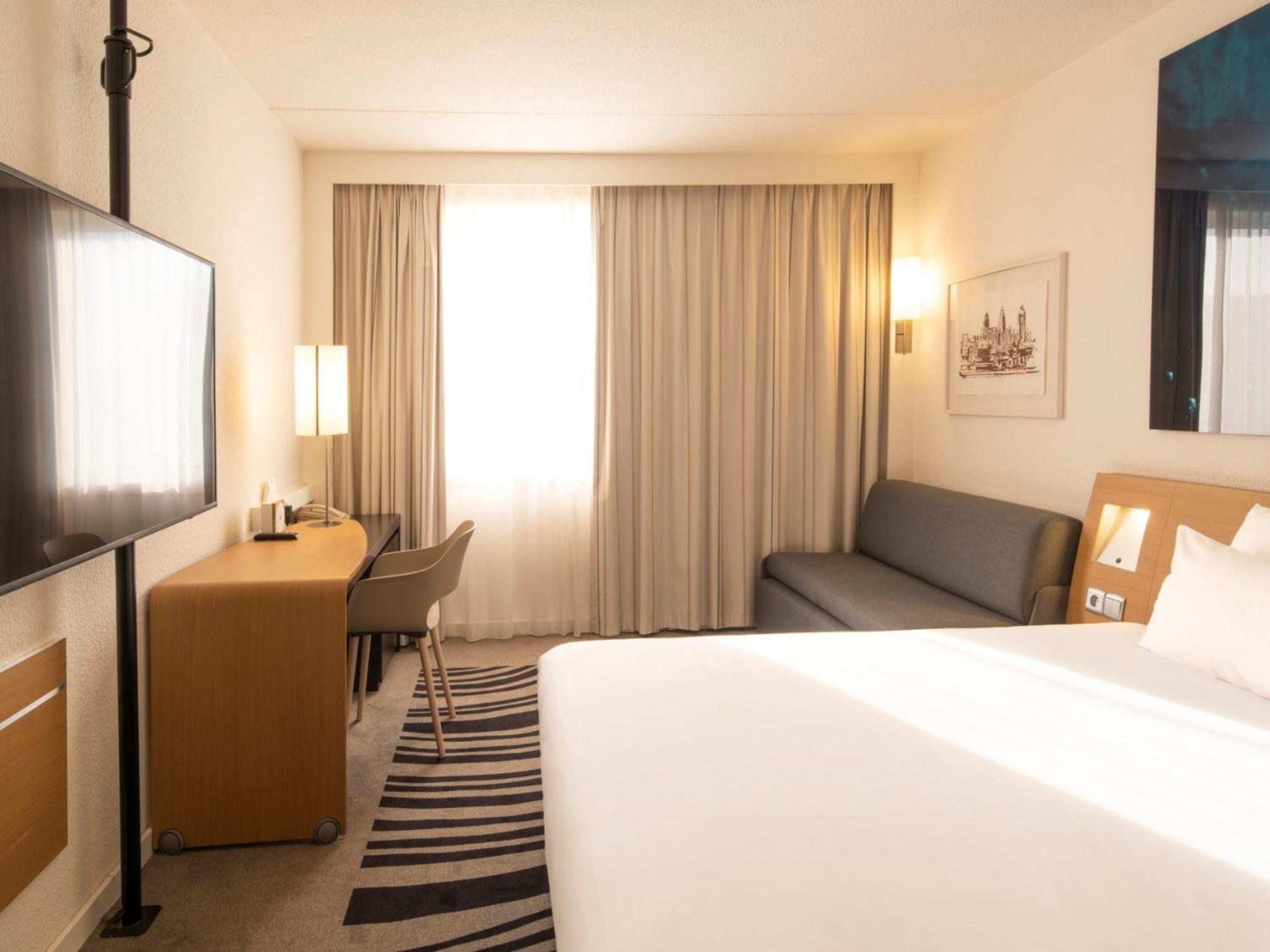 Novotel